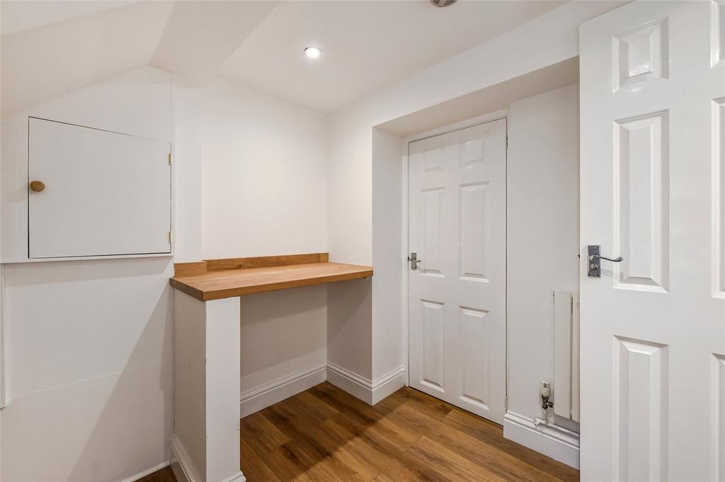 Hallway/Utility