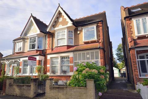 9 Park View, New Malden, KT3 4AZ