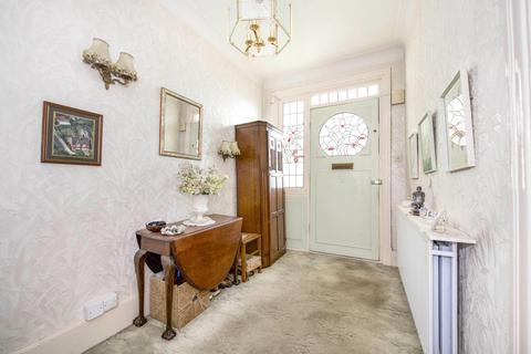 9 Park View, New Malden, KT3 4AZ