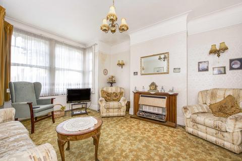 9 Park View, New Malden, KT3 4AZ