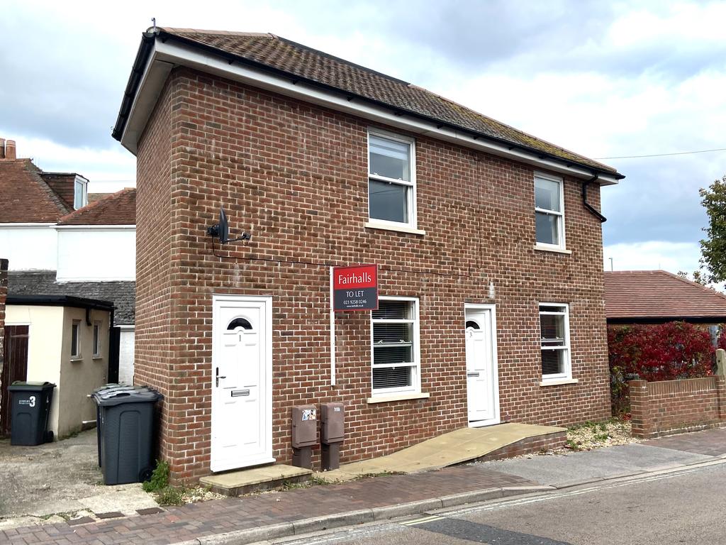 Shaftesbury Road, Gosport PO12 1 bed flat £625 pcm (£144 pw)