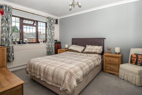 1 Beechcroft Drive, Bromsgrove, B61 0DS