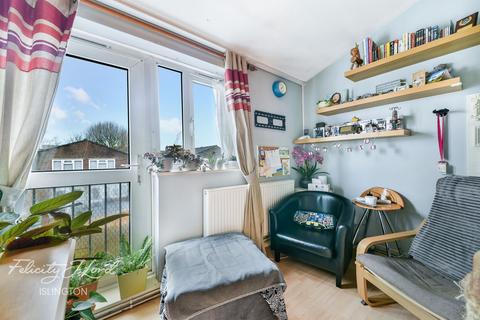 32 Kerwick Close, London, N7 9DJ