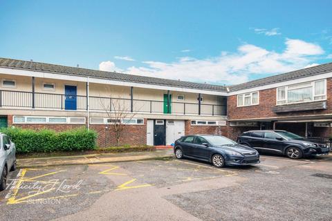 32 Kerwick Close, London, N7 9DJ