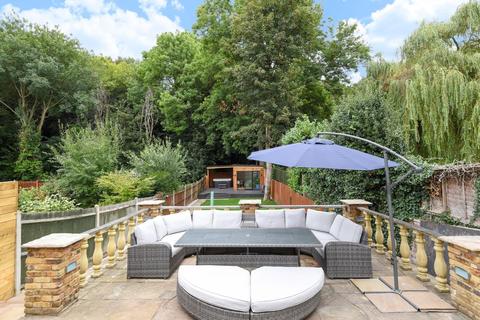 38 Lower Camden, Chislehurst, BR7 5JA