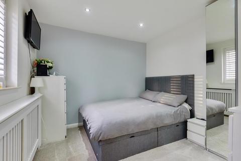 38 Lower Camden, Chislehurst, BR7 5JA