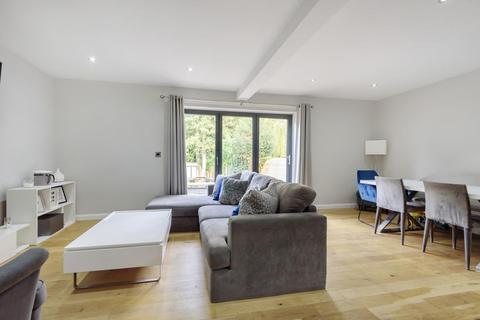 38 Lower Camden, Chislehurst, BR7 5JA