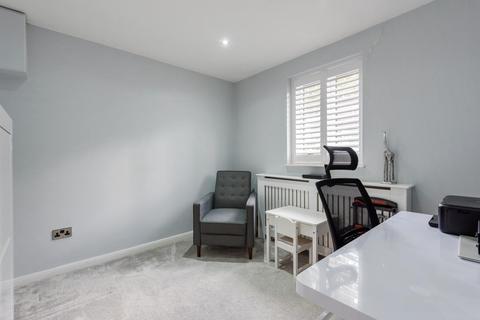 38 Lower Camden, Chislehurst, BR7 5JA