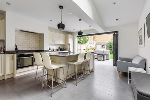 53 Princes Road, Weybridge, KT13 9BT