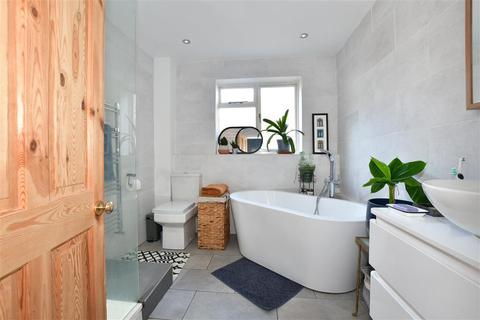29 Upper Road, Wallington, SM6 8JY