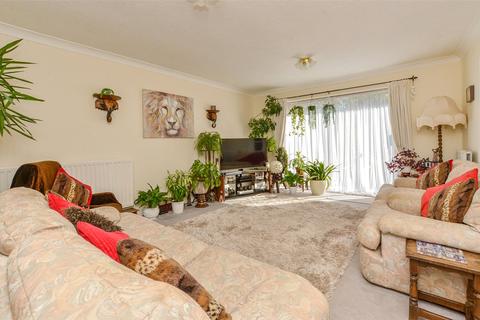 4 bedroom bungalow for sale - Juniper Close, Ferndown, BH22