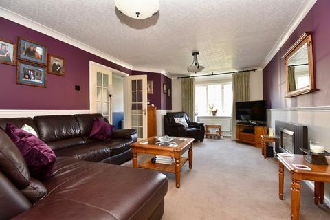 3 Jackdaw Close, Stevenage, SG2 9DA