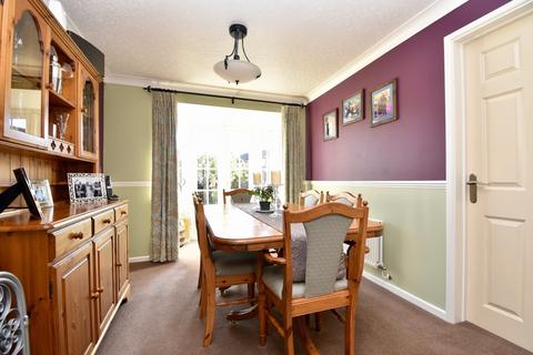 3 Jackdaw Close, Stevenage, SG2 9DA