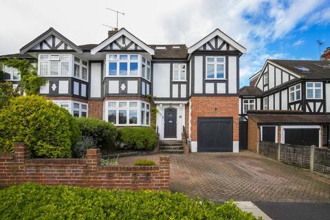 5 bedroom semi-detached house for sale, Worcester Crescent, Woodford Green