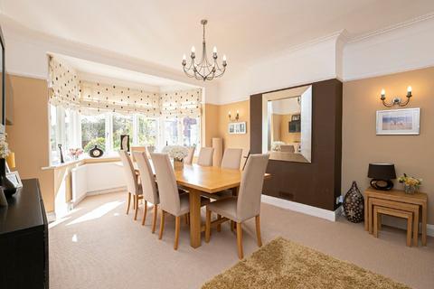 81 Worcester Crescent, Woodford Green, IG8 0LT