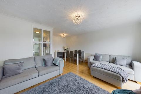 4 bedroom end of terrace house for sale - Villa Way, Wootton