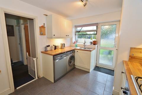 14 Brockley Crescent, Romford, RM5 3JX