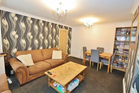 14 Brockley Crescent, Romford, RM5 3JX