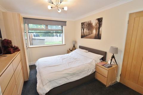 14 Brockley Crescent, Romford, RM5 3JX
