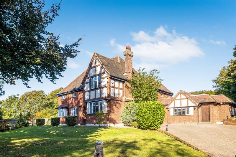 Highlands Hill, Swanley Village 5 bed detached house £1,600,000