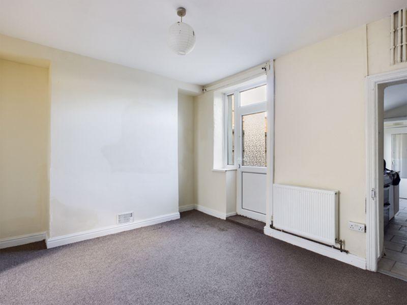 St. Davids Street, Carmarthen 2 bed end of terrace house £139,950