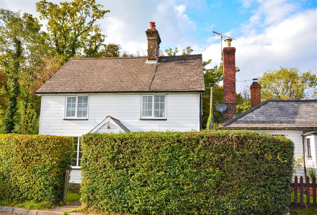 Cripps Corner Road, Staplecross 3 bed detached house for sale £555,000