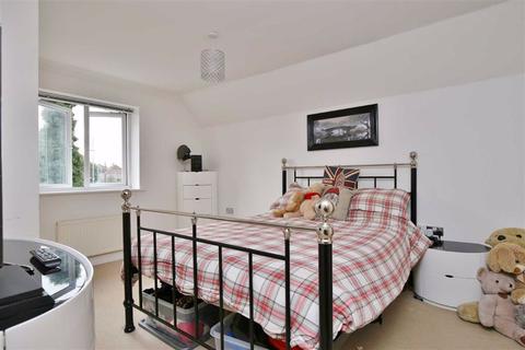 13 Brickmakers Meadows, Platt, Sevenoaks, TN15 8NQ