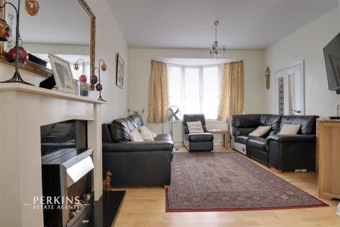 3 Westbury Avenue, Southall, UB1 2UX