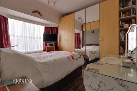 3 Westbury Avenue, Southall, UB1 2UX