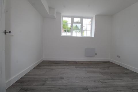 1 bedroom flat to rent, The Avenue, Amersham, HP7