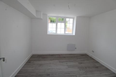 1 bedroom flat to rent, The Avenue, Amersham, HP7