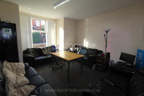 7 bedroom house to rent, Chestnut Avenue, Leeds LS6