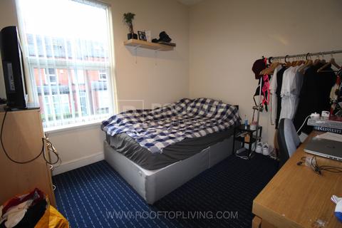 7 bedroom house to rent, Chestnut Avenue, Leeds LS6