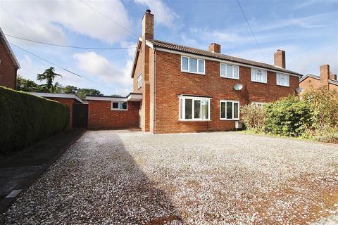 15 Highfields, Bentley, Ipswich, IP9 2BP