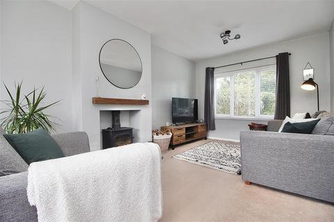 15 Highfields, Bentley, Ipswich, IP9 2BP
