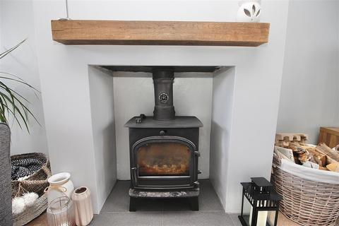 15 Highfields, Bentley, Ipswich, IP9 2BP
