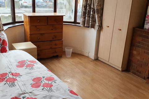 1 bedroom in a house share to rent, Room 4, Stud Lane, Stechford, B33 9HA