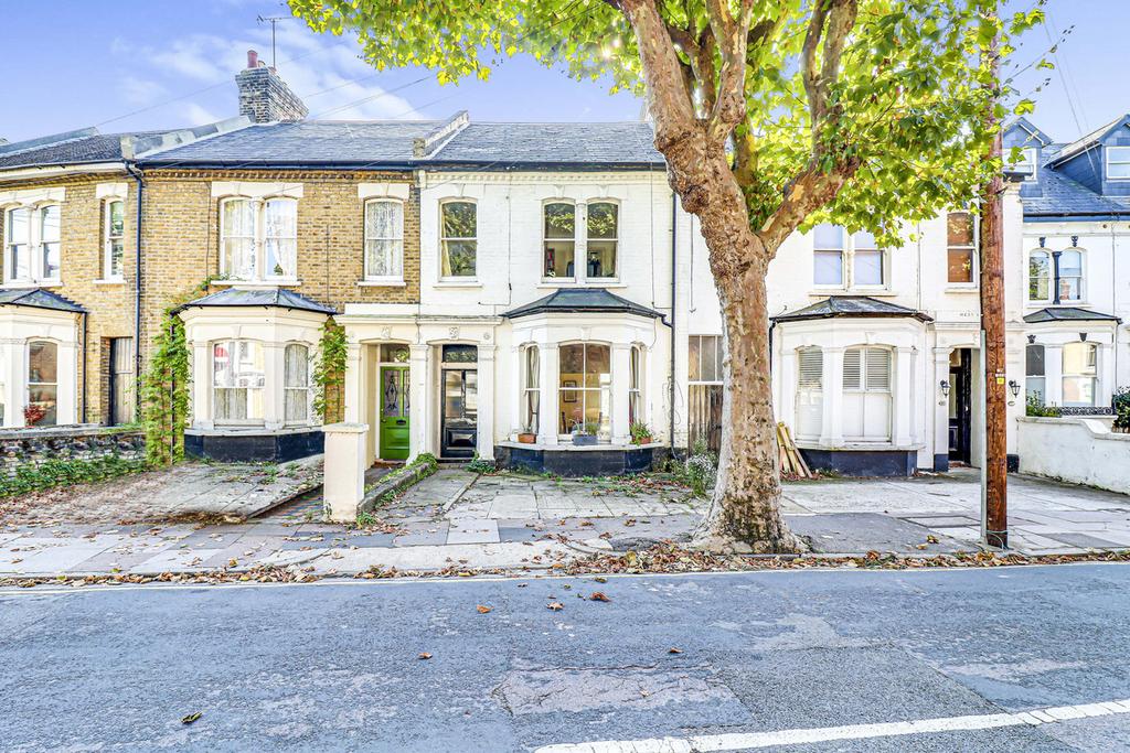St. Vincents Road, Westcliffonsea, SS0 5 bed terraced house £500,000