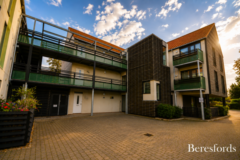 2 bedroom apartment to rent, Upper Chase, CM2