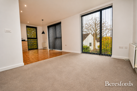 2 bedroom apartment to rent, Upper Chase, CM2