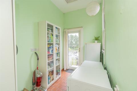 62 Inchview Terrace, Edinburgh, EH7 6TH