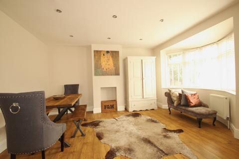 102 Glentrammon Road, Orpington, BR6 6DH