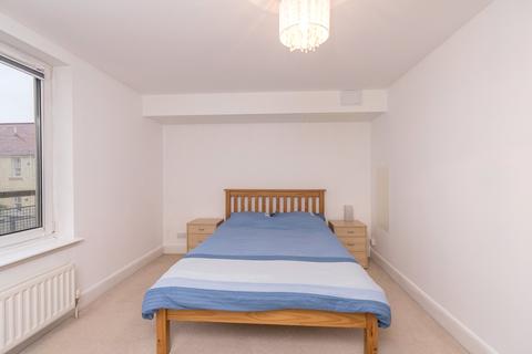 5/3 Cables Wynd, Edinburgh, EH6 6DU