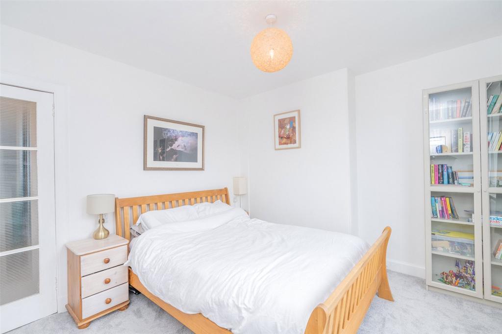 Bedroom 1 Alt