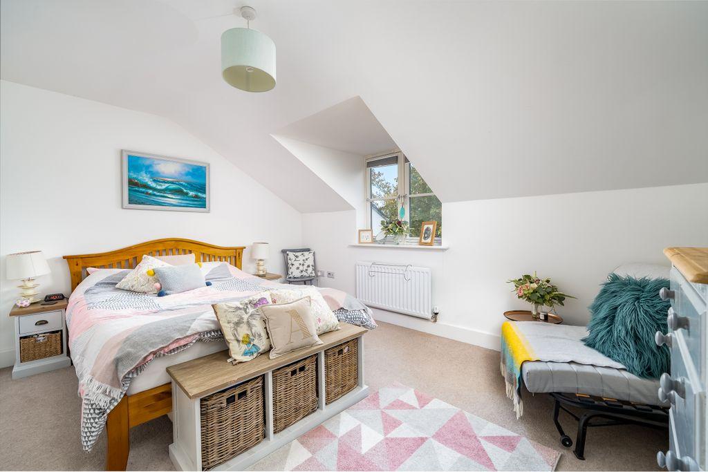Bedroom 1 (Double)