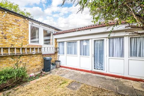 1 Oborne Close, London, SE24 0HB