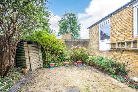 1 Oborne Close, London, SE24 0HB