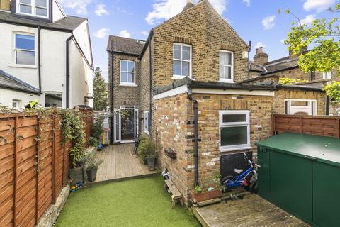 21 Bishops Road, London, W7 2NZ