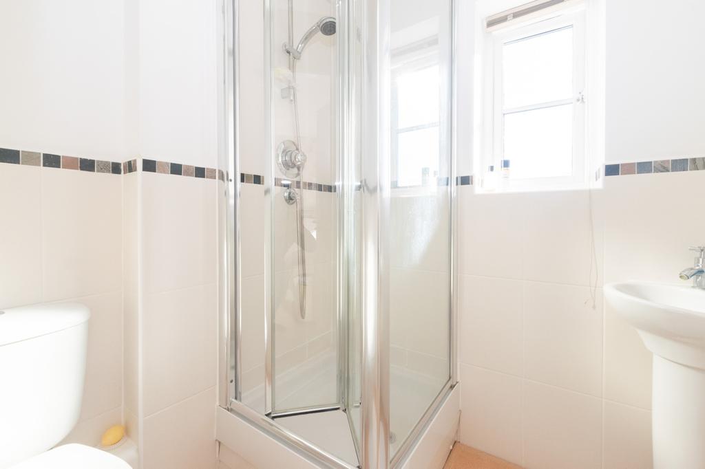 Bedroom 2 Ensuite