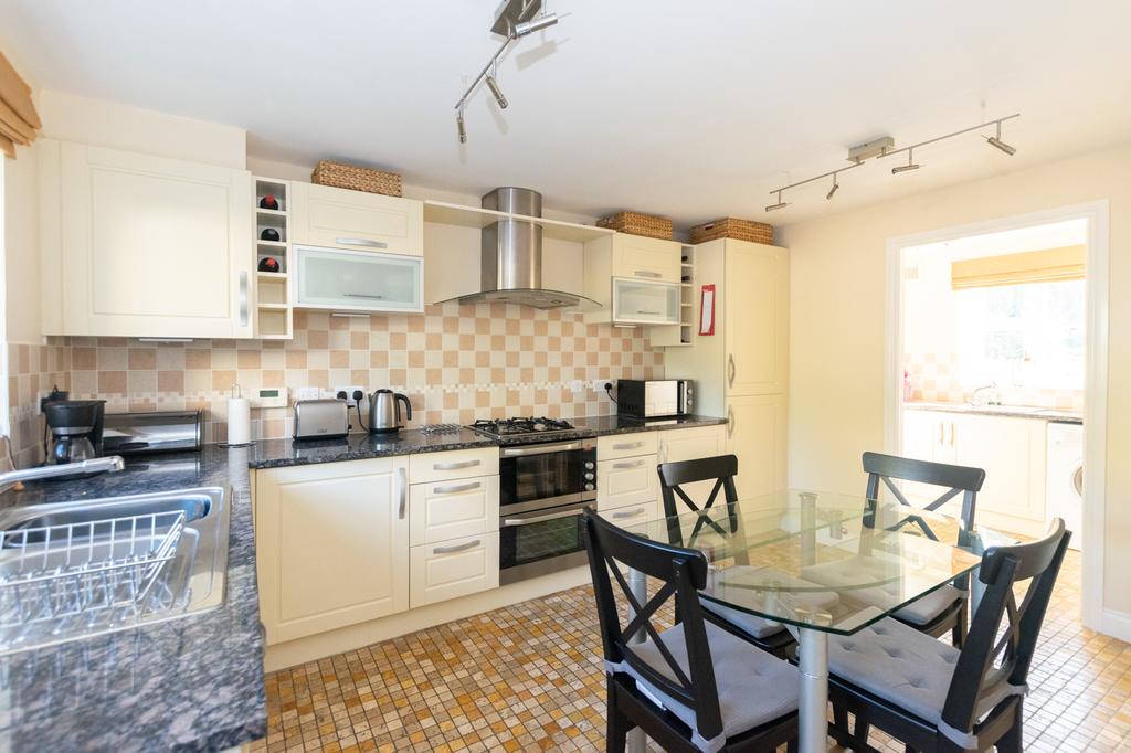 Kitchen 1